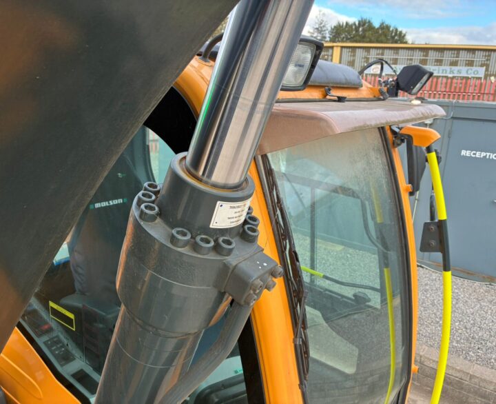 Hyundai HX235ALCR - Crawler Excavators