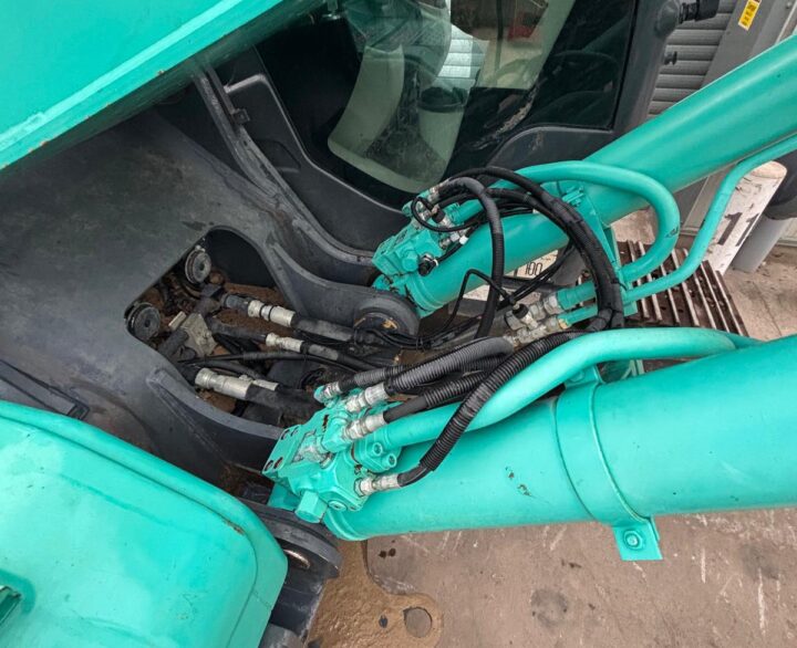 Kobelco SK210HLC-10 Hybrid - Crawler Excavators