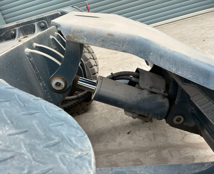 Hyundai HW65AH Ex Demo - Wheeled Excavators