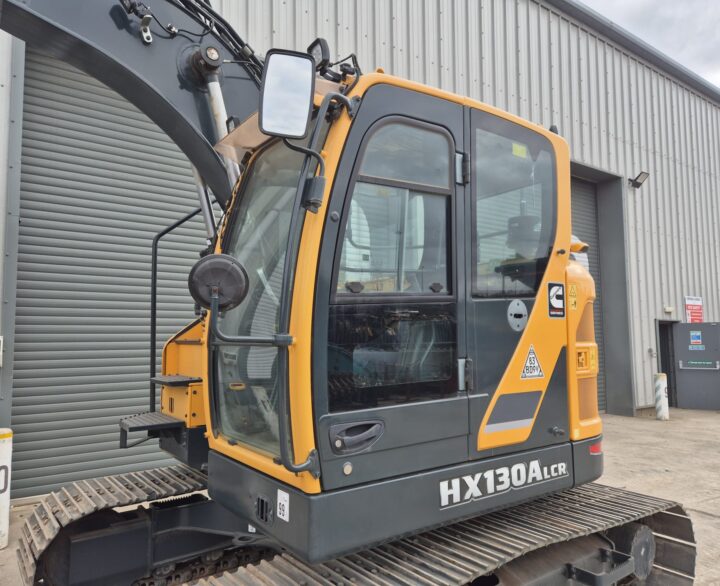 Hyundai HX130ALCR - Crawler Excavators