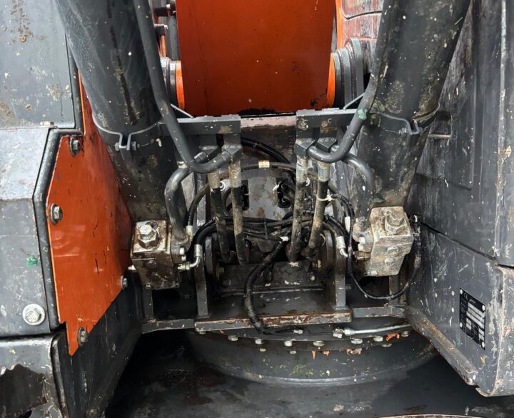 Doosan DX140LCR - Crawler Excavators