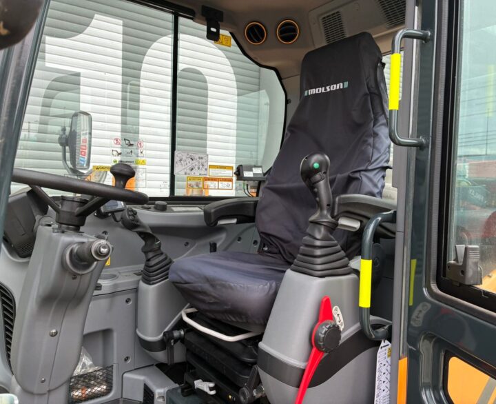 Hyundai HW65AH Ex Demo - Wheeled Excavators