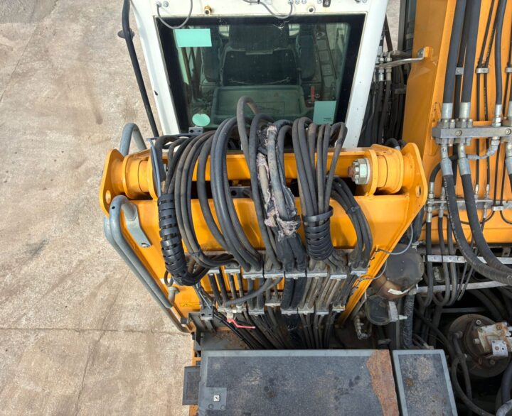 Liebherr LH40M - Material Handlers