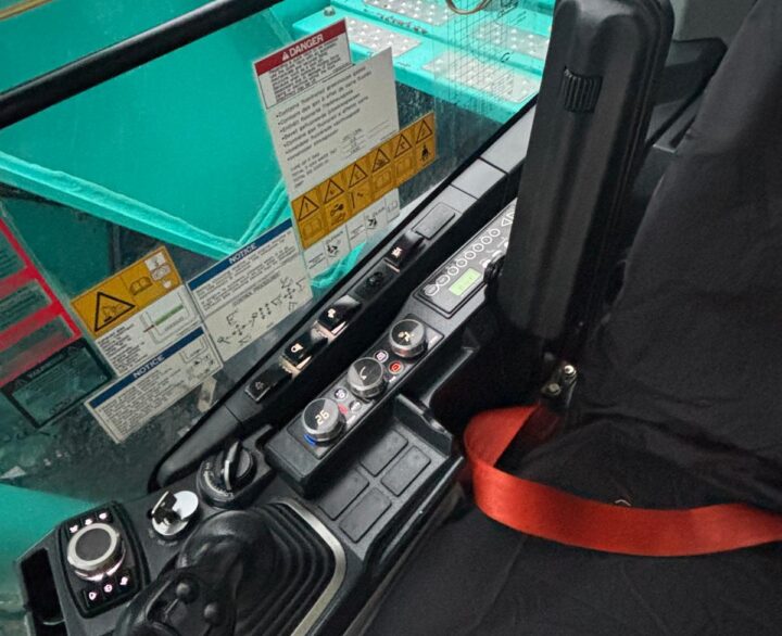 Kobelco SK140SRLC-7 - Crawler Excavators