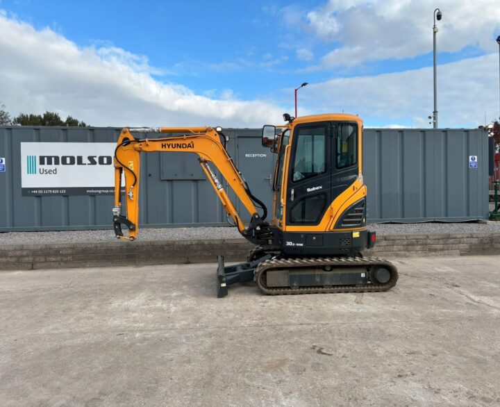 Hyundai R30Z-9AK - Mini Excavators