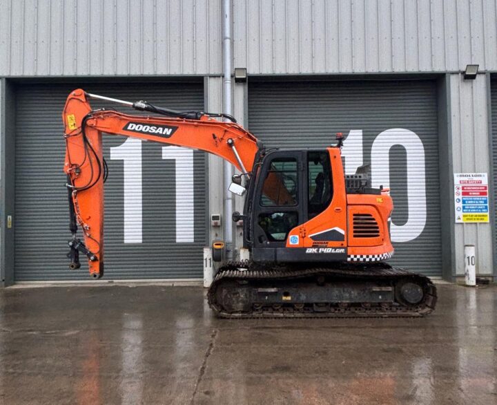 Doosan DX140LCR - Crawler Excavators