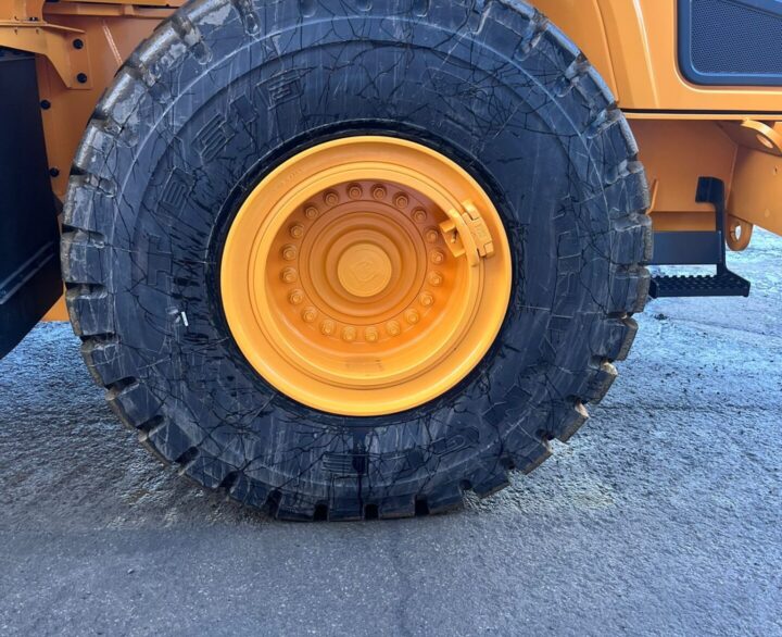 Hyundai HL960A - Used Wheel Loaders