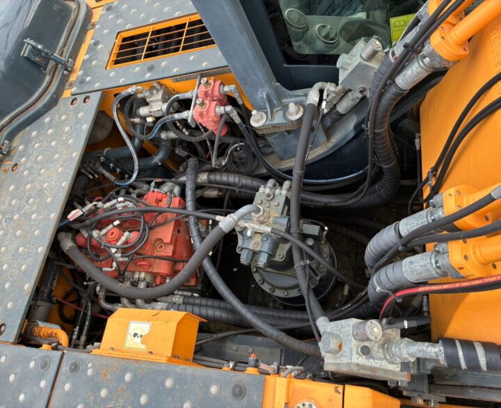 Hyundai HX380 - Crawler Excavators