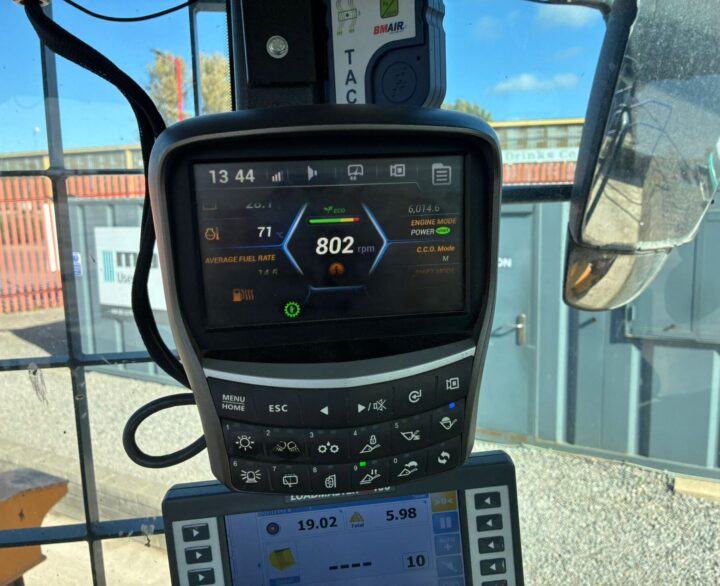 Hyundai HL955AXT - Used Wheel Loaders