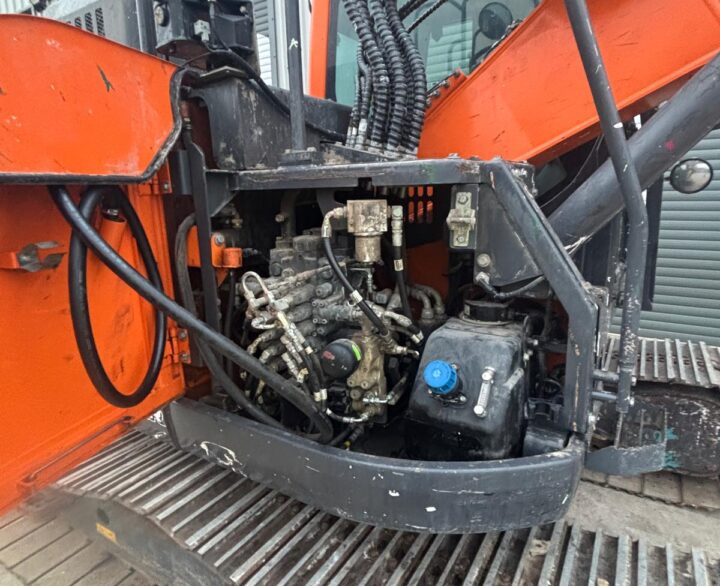 Doosan DX140LCR - Crawler Excavators