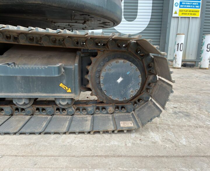 Hyundai HX130ALCR - Crawler Excavators