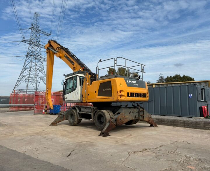 Liebherr LH40M - Material Handlers