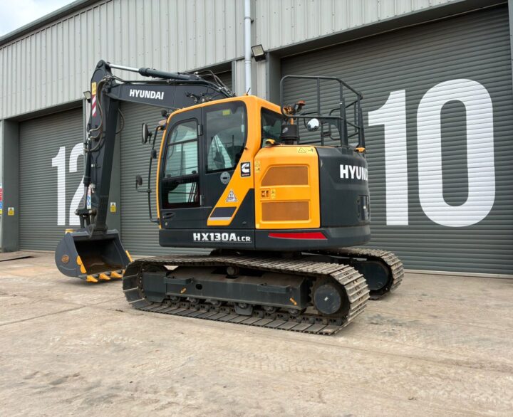 Hyundai HX130ALCR - Crawler Excavators
