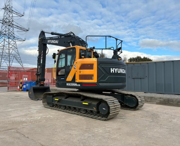 Hyundai HX235ALCR - Crawler Excavators