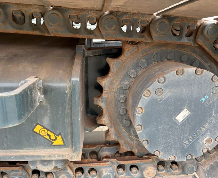 Hyundai HX130ALCR - Crawler Excavators