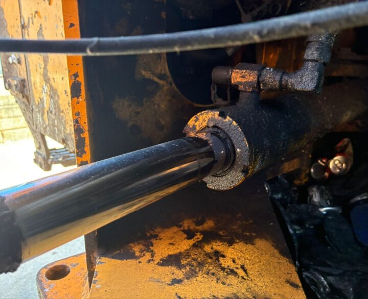 Hyundai HL955AXT - Used Wheel Loaders