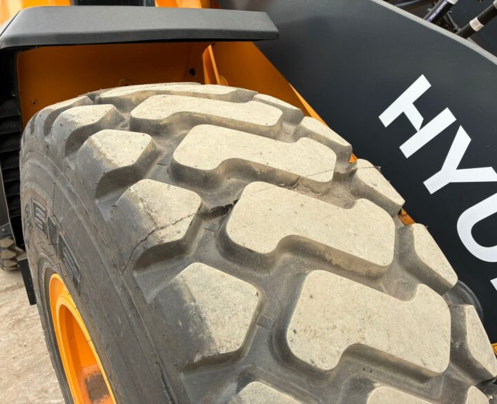 Hyundai HL940A - Used Wheel Loaders