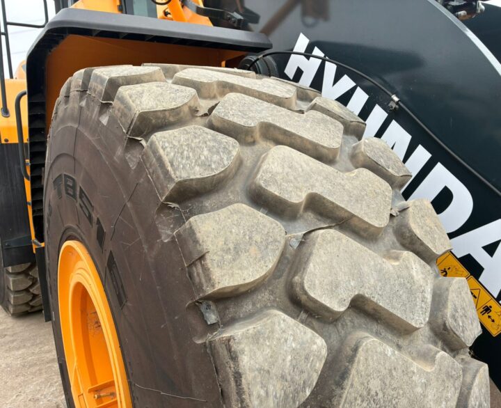 Hyundai HL980A - Used Wheel Loaders