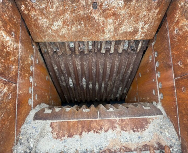 Finlay J-1170HA AS - Used Crushers