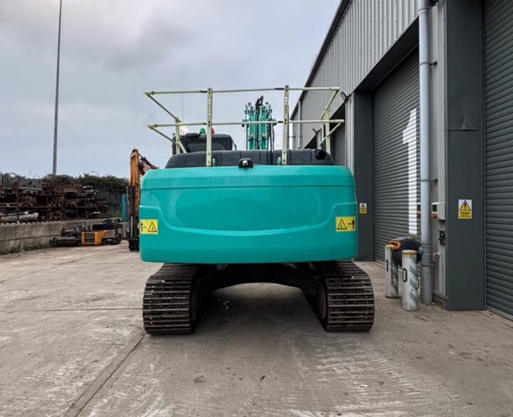 Kobelco SK210HLC-10 Hybrid - Crawler Excavators