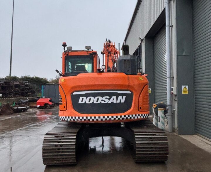 Doosan DX140LCR - Crawler Excavators