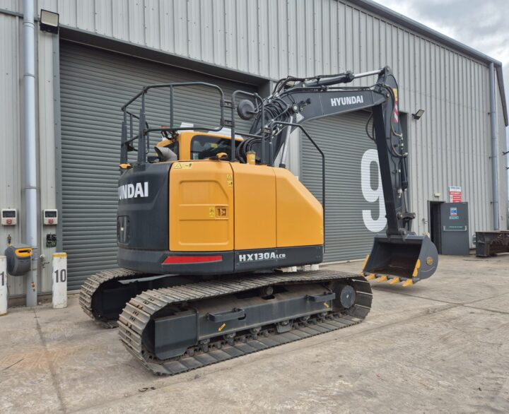 Hyundai HX130ALCR - Crawler Excavators