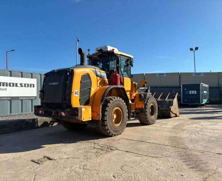 Hyundai HL955AXT - Used Wheel Loaders