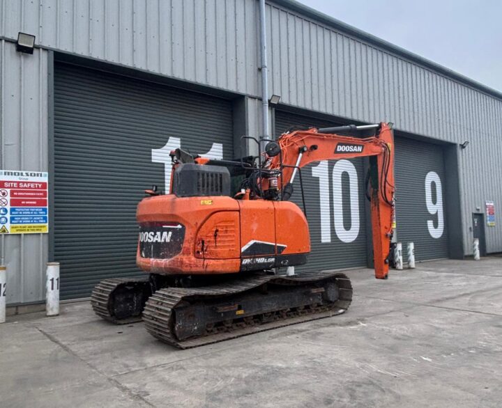 Doosan DX140LCR - Crawler Excavators