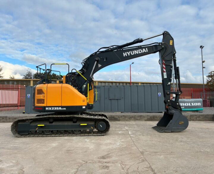 Hyundai HX235ALCR - Crawler Excavators