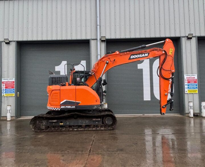 Doosan DX140LCR - Crawler Excavators