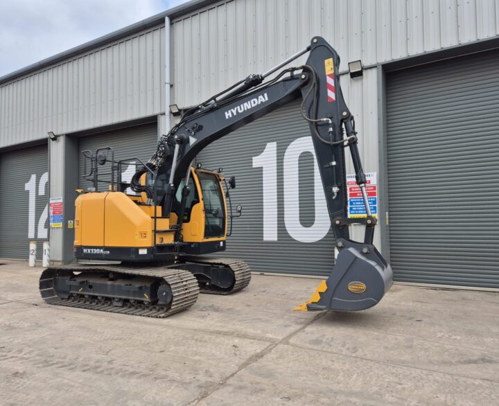 Hyundai HX130ALCR - Crawler Excavators