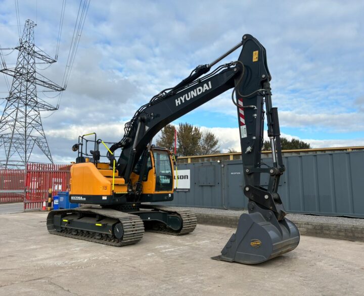 Hyundai HX235ALCR - Crawler Excavators