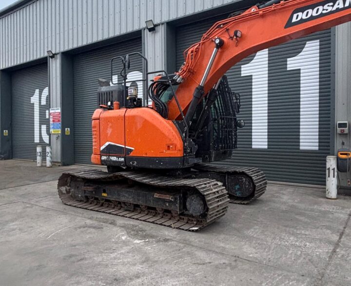 Doosan DX140LCR - Crawler Excavators