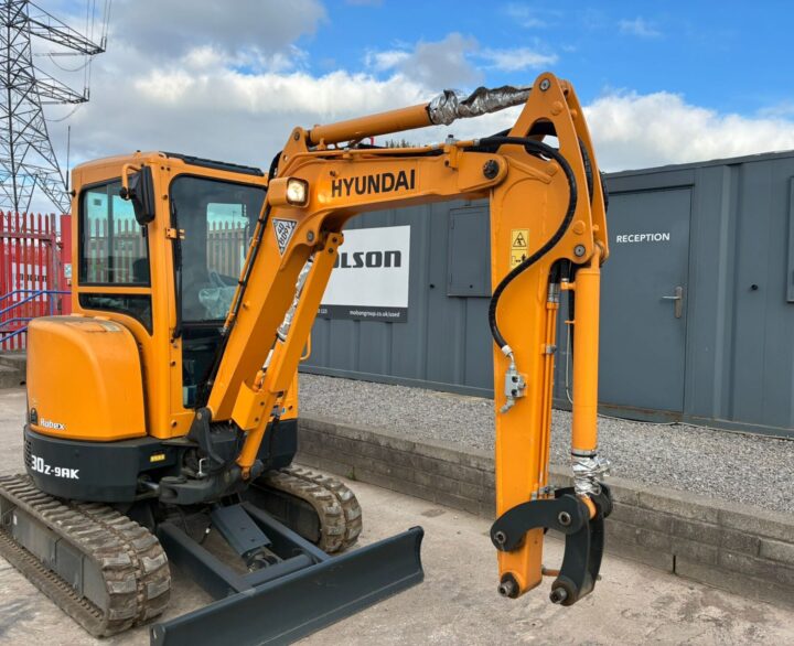 Hyundai R30Z-9AK - Mini Excavators