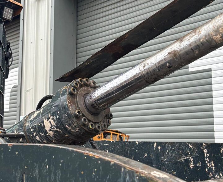 Hyundai HL960AHDXT - Used Wheel Loaders