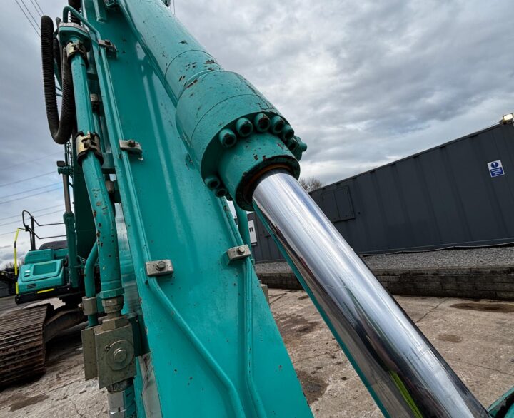 Kobelco SK210LC-11 - Crawler Excavators