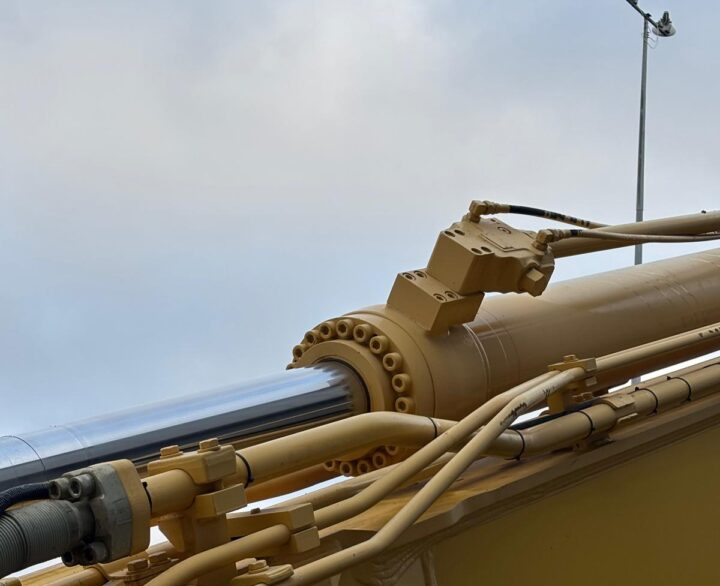 Kobelco SK500LC-10 - Crawler Excavators