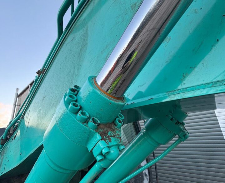 Kobelco SK210LC-10 - Crawler Excavators