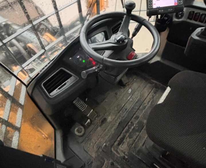 Hyundai HL960AHDXT - Used Wheel Loaders