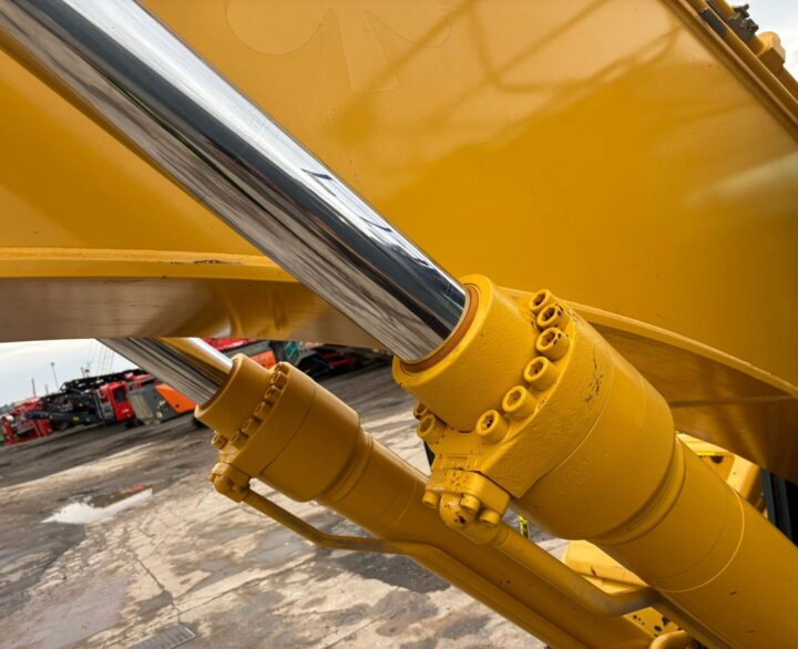 Kobelco SK210LC-10E - Crawler Excavators