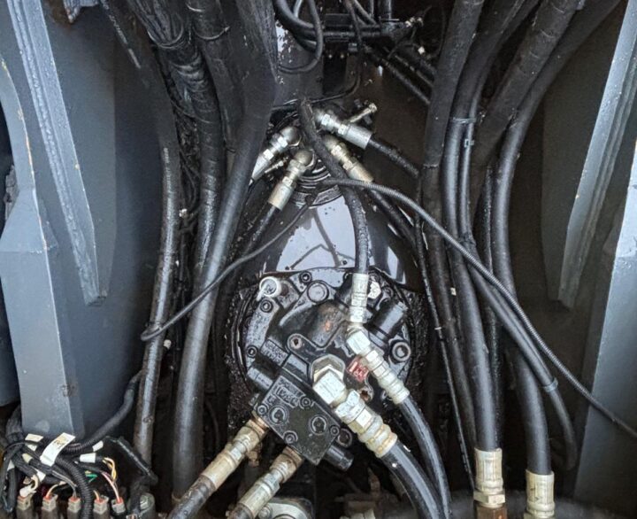 Kobelco SK210LC-10E - Crawler Excavators