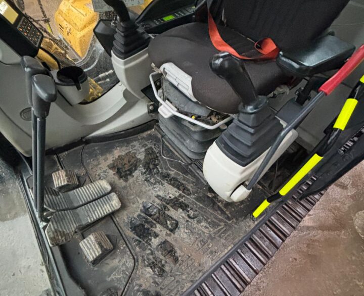 Kobelco SK210LC-10E - Crawler Excavators