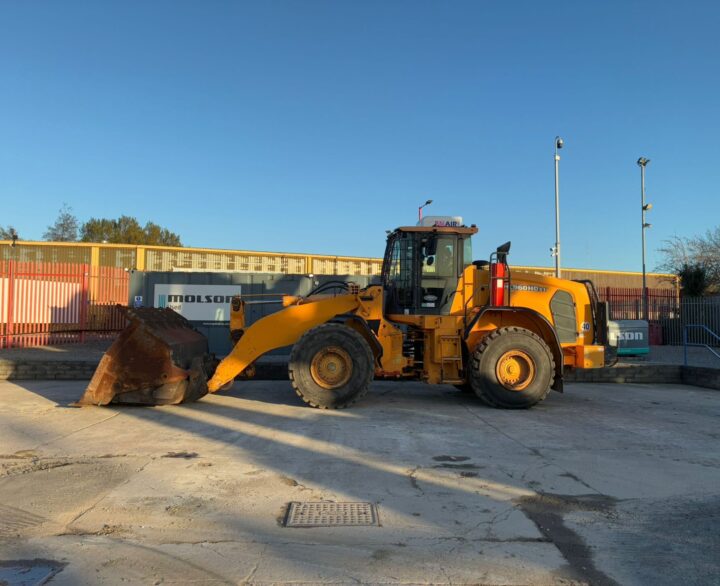 Hyundai HL960HDXT - Used Wheel Loaders