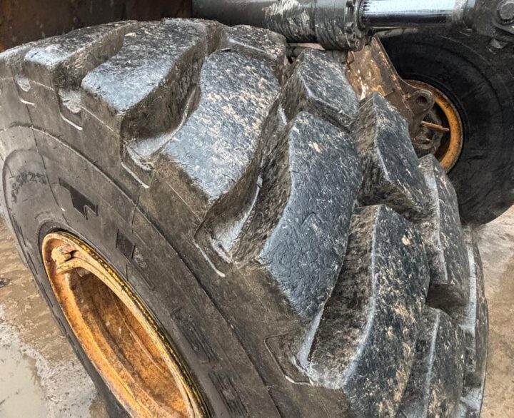 Hyundai HL960AHDXT - Used Wheel Loaders