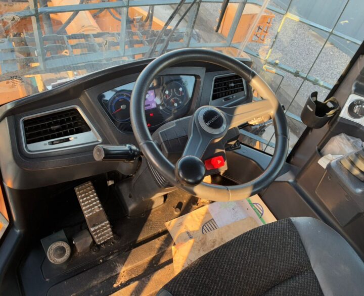 Hyundai HL960HDXT - Used Wheel Loaders