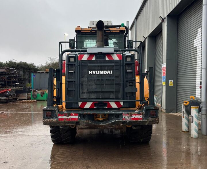 Hyundai HL960AHDXT - Used Wheel Loaders