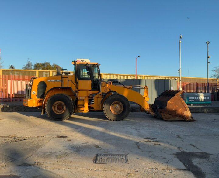 Hyundai HL960HDXT - Used Wheel Loaders
