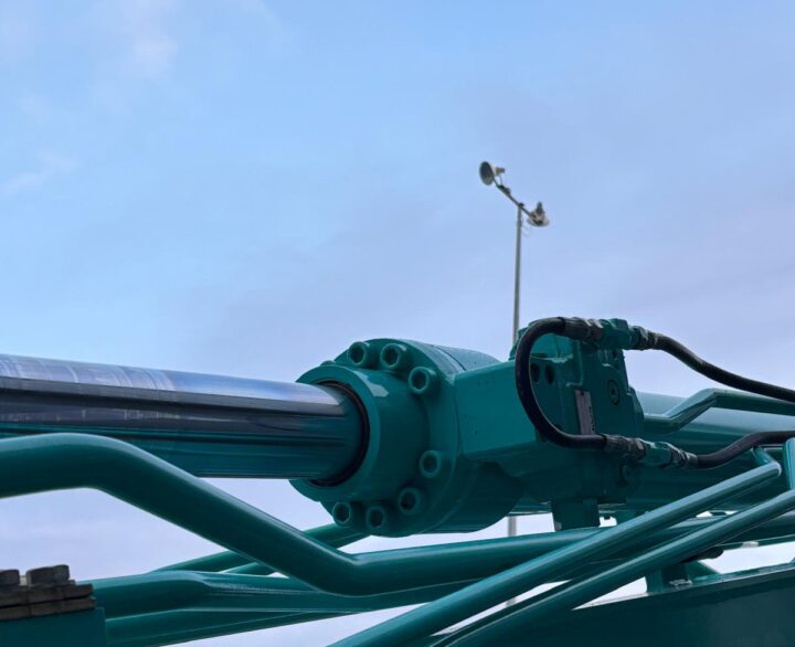 Kobelco SK140SRLC-7 - Crawler Excavators