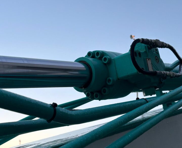 Kobelco SK130LC-11 - Crawler Excavators