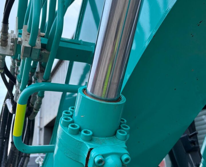 Kobelco SK140SRLC-7 - Crawler Excavators